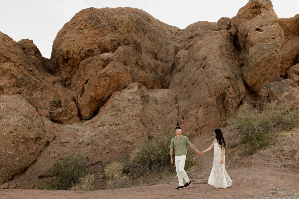 engagement photo of a couple at papago park in tempe arizona