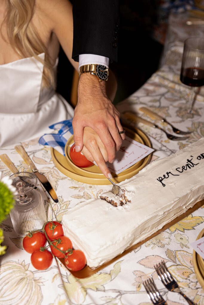 cake cutting photo flash inspiration