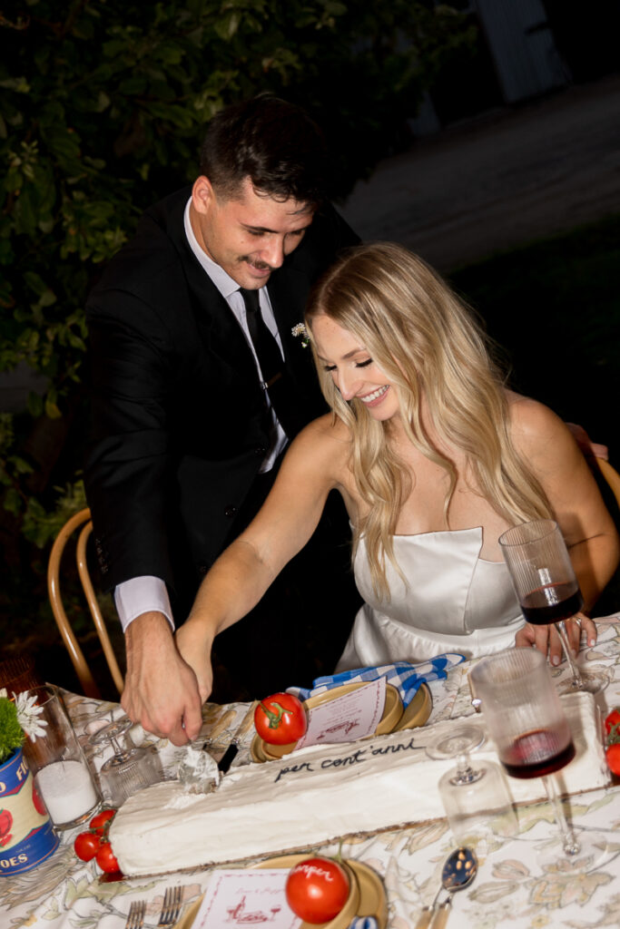 cake cutting photo flash inspiration